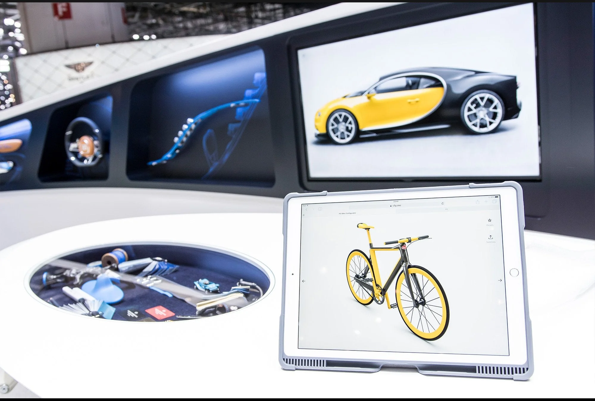 PG x BUGATTI Bike - Image 4