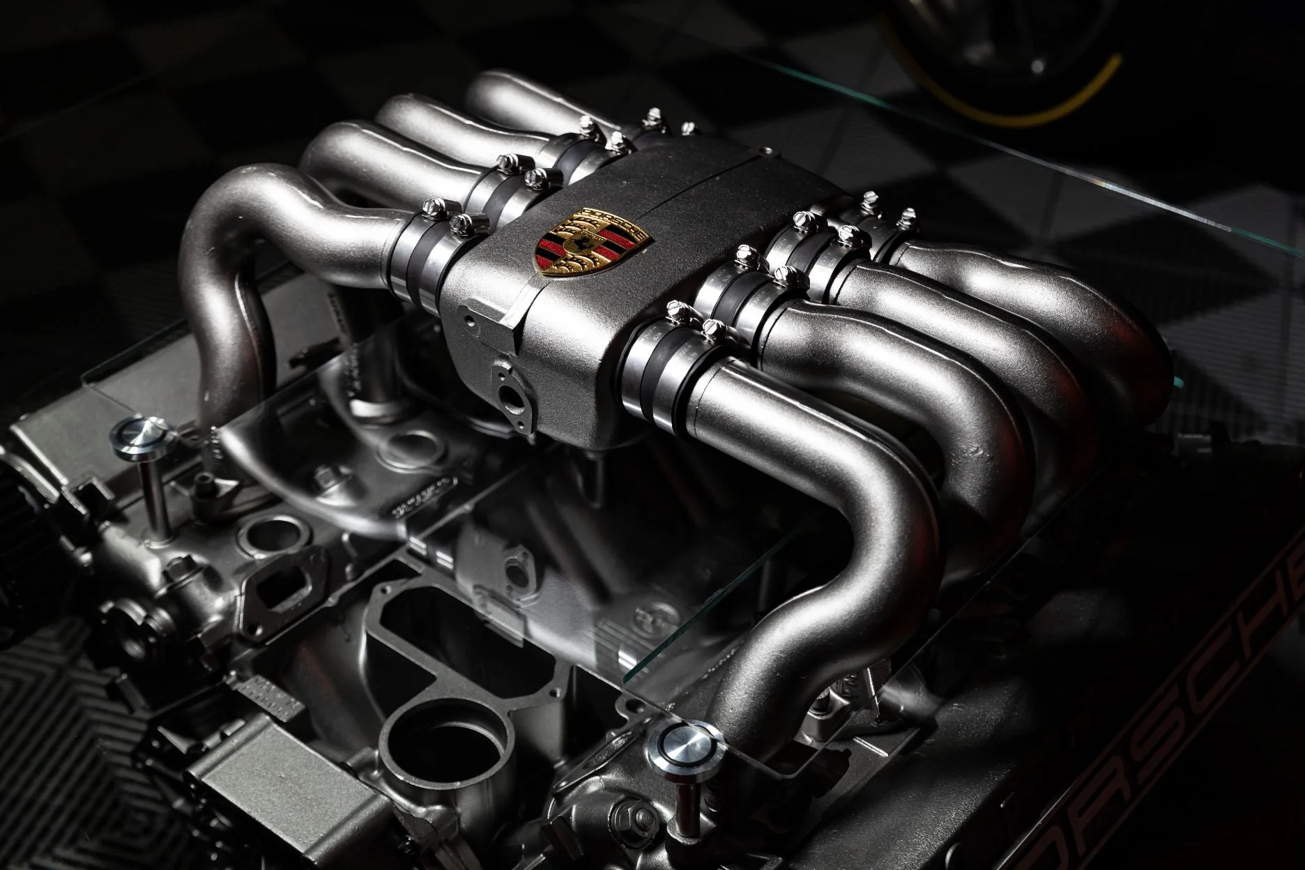 Porsche 928 Engine Coffee Table – Porsche Engine Art Furniture - Image 5