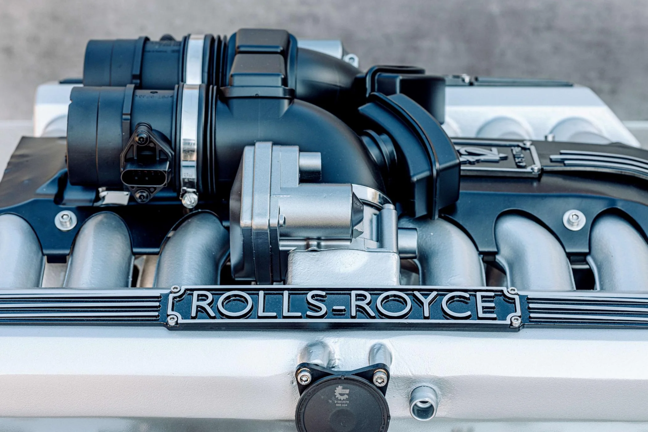 Rolls-Royce Phantom V12 Engine Coffee Table – Rolls-Royce Engine Art Table | TheArsenale - Image 4