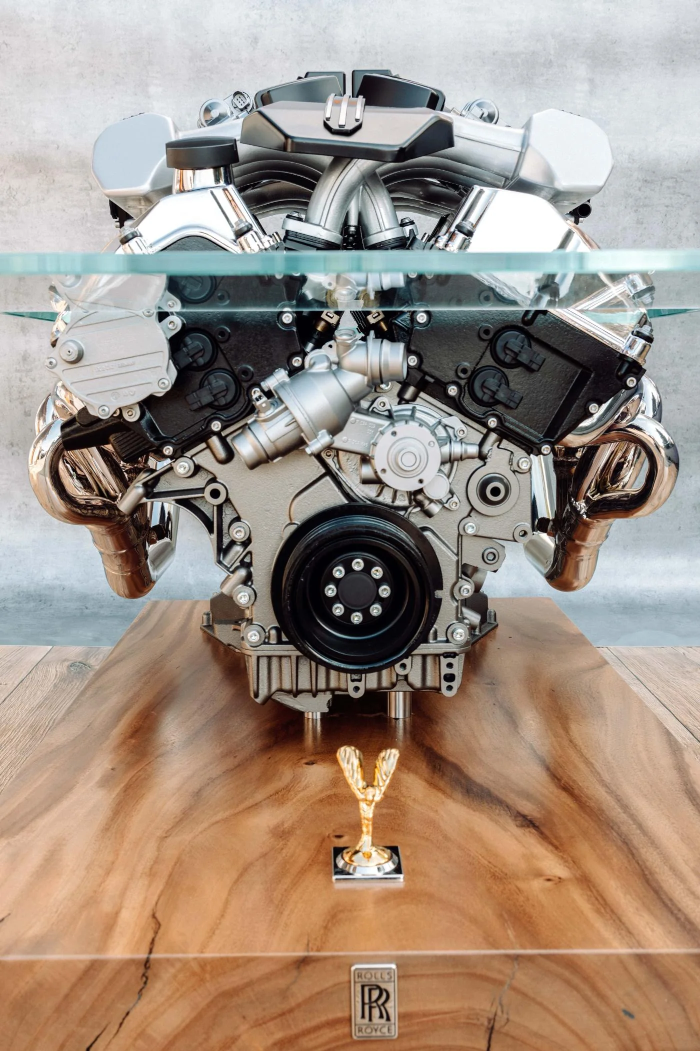 Rolls-Royce Phantom V12 Engine Coffee Table – Rolls-Royce Engine Art Table | TheArsenale - Image 8