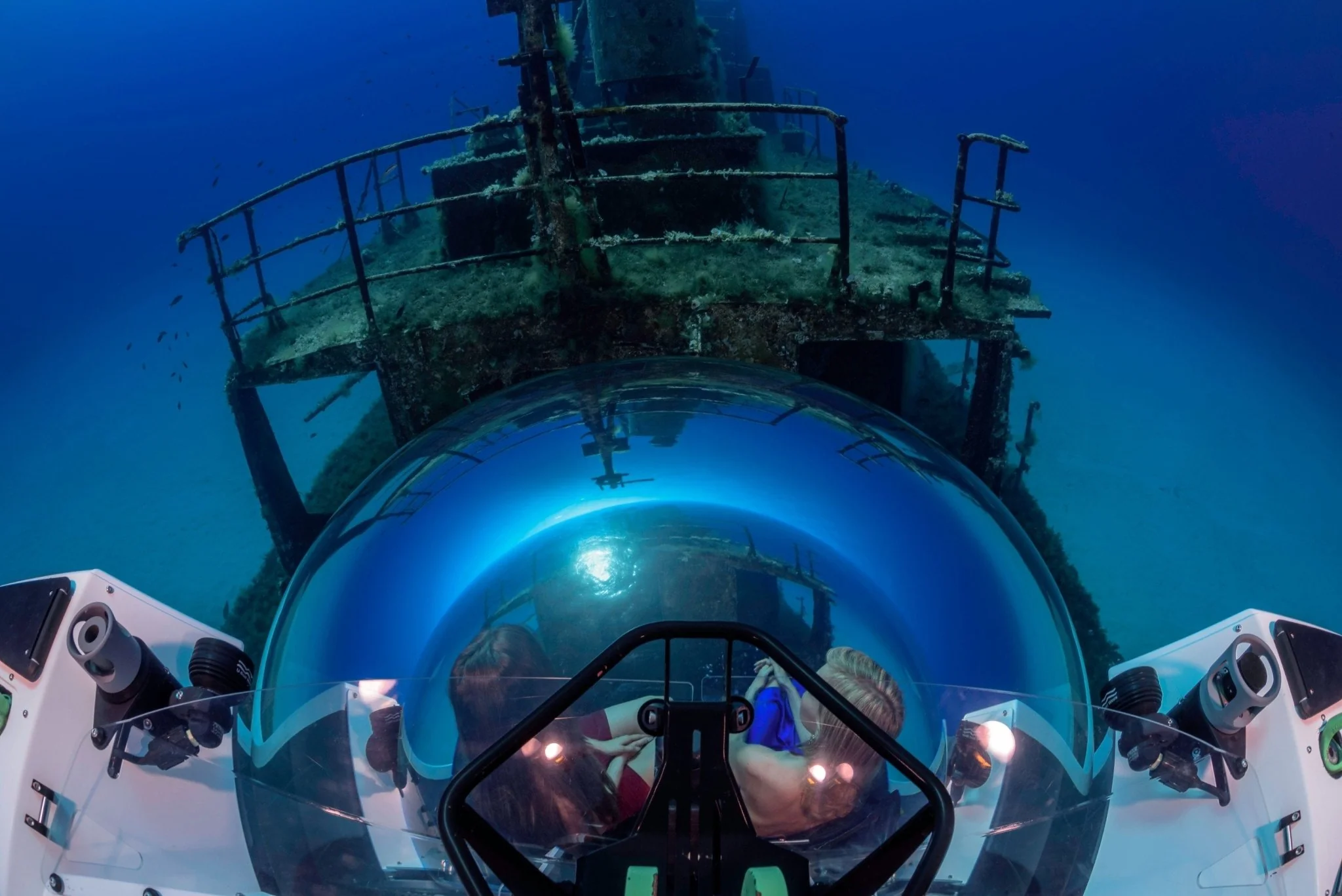 Super Yacht Sub 3 - Image 4